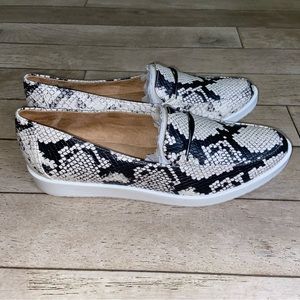 Naturalizer Ranger Slip-On Shoes - Size 8.5M - Gray/Black/White